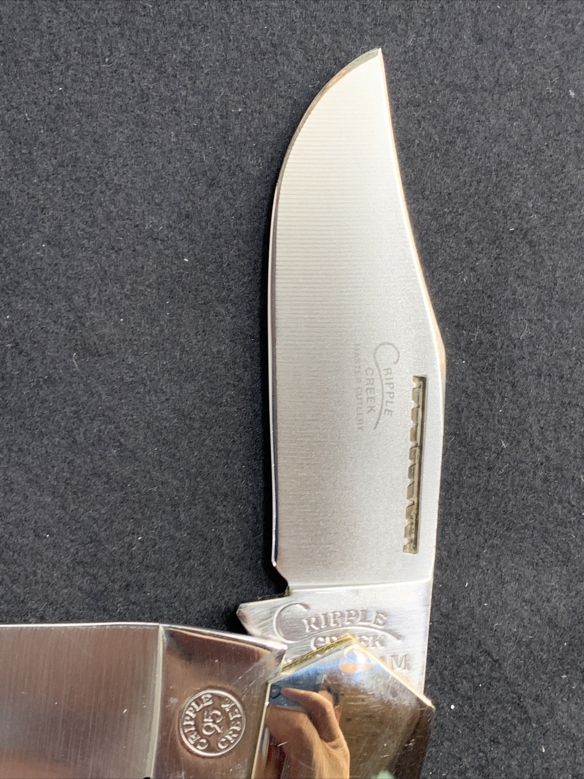 Pocketknife Cripple Creek 1995 J. Trapper Jigged Bone KP-1094 - Image 2